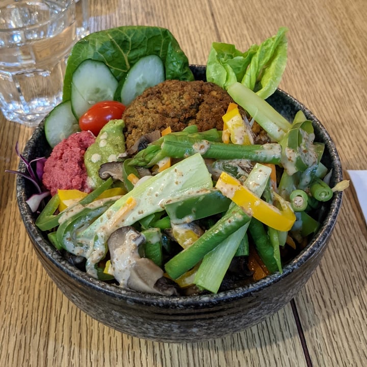 photo of QI Philosophy Cafe Qi Buddha Bowl shared by @voxelbee on  21 Jul 2021 - review