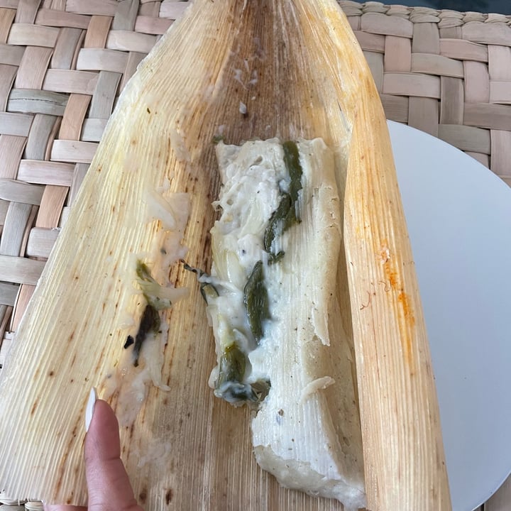 photo of Vegan loub Tamal de rajas con queso shared by @michellemurci on  18 Sep 2022 - review