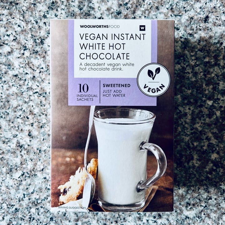 photo of Woolworths Food Vegan instant white hot chocolate shared by @lienloves on  28 Aug 2022 - review