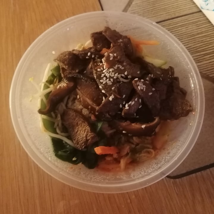 photo of Puti Vegan Cafe Bibimbap with Vegan Beef shared by @isabelless on  26 Feb 2022 - review