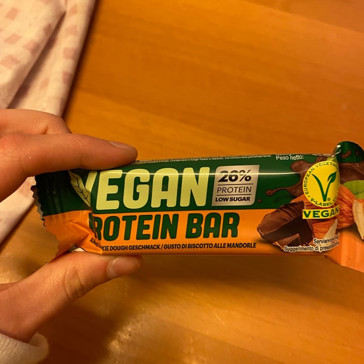 photo of Vegan Protein Bar  Almond Cookie Dough Geschmack / Gusto Di Biscotto Alle Mandorle shared by @clara1999 on  09 Jun 2022 - review