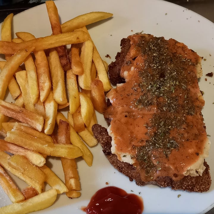 photo of Loving Hut Milanesa patria shared by @carlaal on  11 Mar 2022 - review