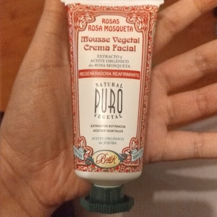 review photo of Boti-K Mousse Vegetal Crema Facial Rosa Mosqueta shared by @malenatravaini on 29 Apr 2020 - review