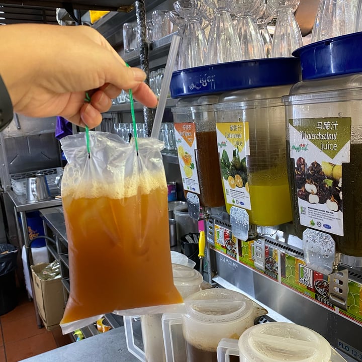 photo of Badaling Coffeeshop @803 Keat Hong Close Ice Lemon Tea shared by @piggy-egg on  20 May 2022 - review