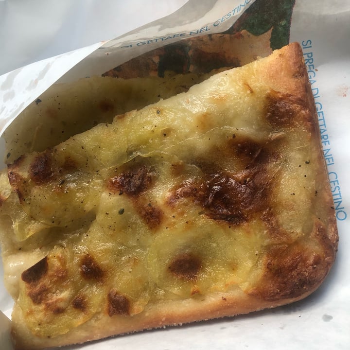 photo of Ricciarelli Pizza al taglio di Patate shared by @millathecaterpillar on  04 Apr 2022 - review