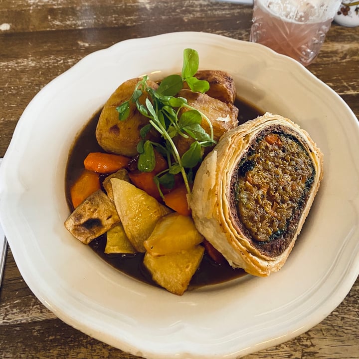 photo of Roseleaf bar cafe Vegan Haggis Wellington shared by @hmainpolly on  19 Sep 2020 - review
