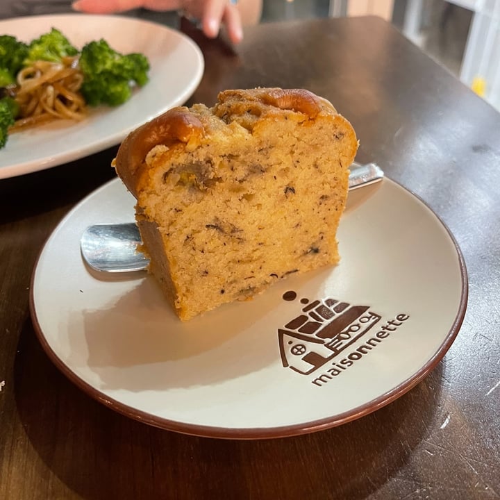 photo of nomVnom Bistro Banana Cake shared by @shalini97 on  23 Jun 2022 - review