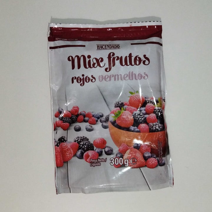 photo of Hacendado Mix frutos rojos congelados shared by @miyagzl on  15 Feb 2022 - review
