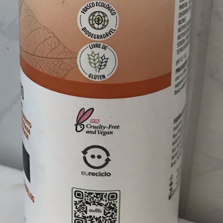 photo of Griffus QER Shampoo Uso Diário shared by @tatianybarbosa on  03 May 2022 - review