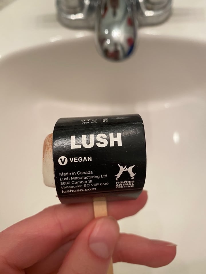 photo of LUSH Fresh Handmade Cosmetics Golden handshake shared by @courtthetort on  22 Jan 2020 - review