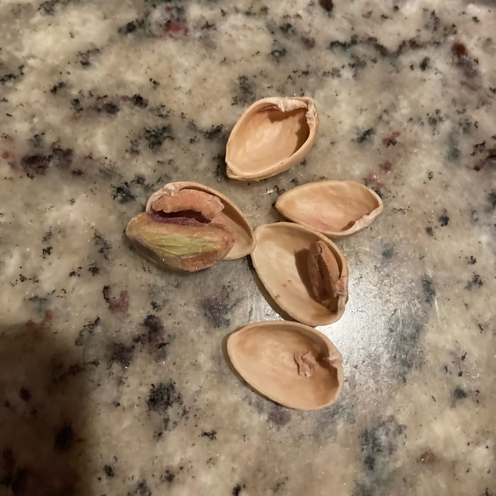 photo of Wonderful (Pistachios) Wonderful Pistachios shared by @irevetcr on  10 Nov 2021 - review