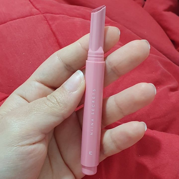 photo of Eudora Balm Gloss Niina Secrets shared by @mickaelly on  09 Sep 2022 - review