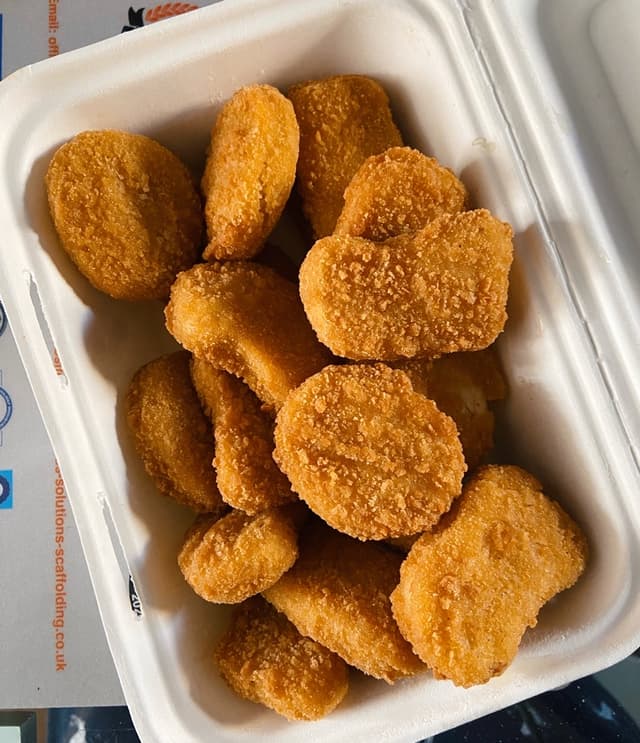 Photo of the dish “Chick´n Nugs”