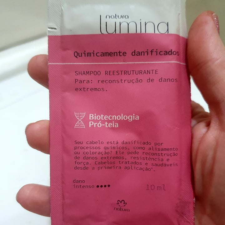 photo of Natura shampoo Lumina quimicamente danificados shared by @loyraa14 on  09 May 2022 - review