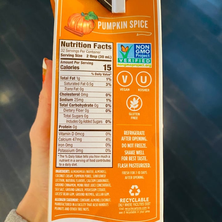 photo of Califia Farms Pumpkin Spice Better Half shared by @beckyyy on  28 Oct 2020 - review