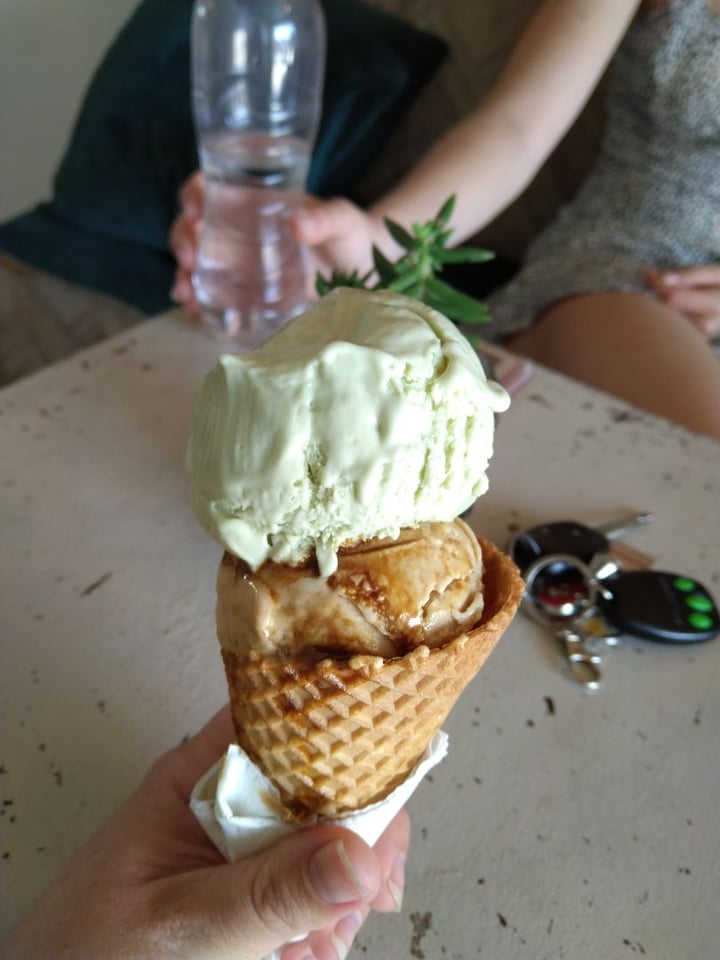 review photo of Roho Bure Vegan Ice Cream Matcha mint ice-cream shared by @daisyandmoose on 03 Apr 2020 - review