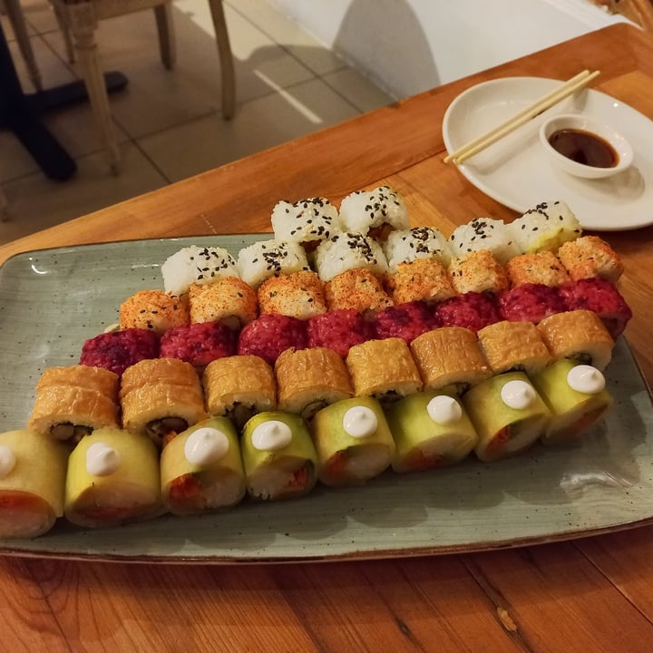 photo of Aiko Sushi (old Active Sushi On Bree) Rainbow Vegan Platter shared by @talthegreenteacher on  08 Dec 2022 - review