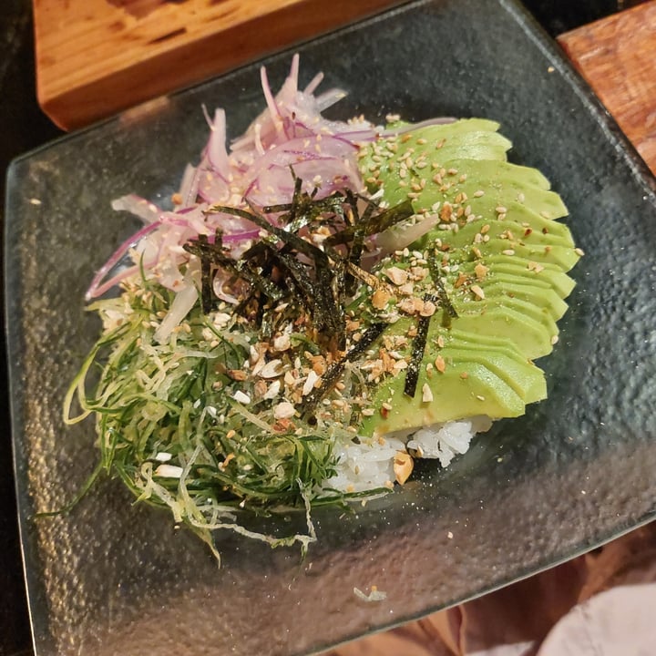 photo of Fabric Sushi Downtown Poke Vegan Bowl shared by @celesteayvar69 on  12 Jun 2022 - review
