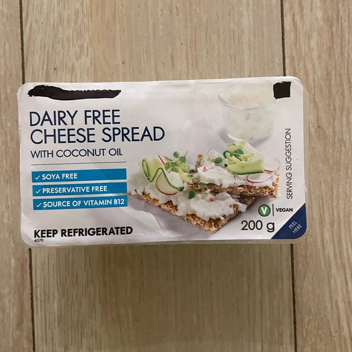 photo of Woolworths Food Dairy Free Cheese Spread shared by @thehumblechickpea on  23 Nov 2021 - review