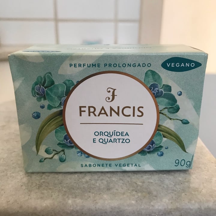 photo of Francis Sabonete Orquídea e Quartzo Vegano shared by @danijardini on  03 Aug 2022 - review