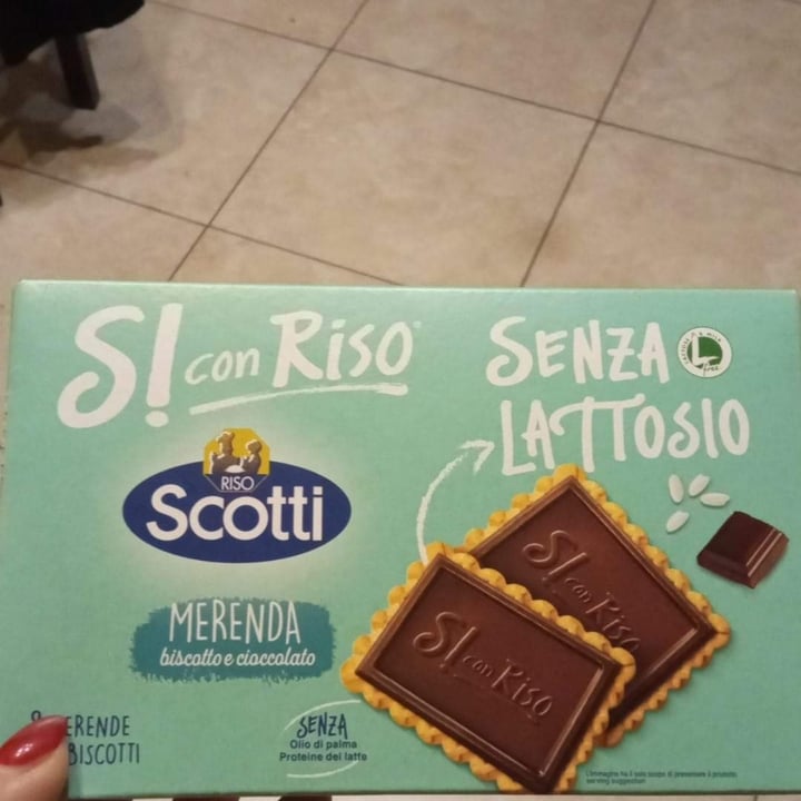 photo of Riso Scotti Biscotti Ricoperti shared by @snupa on  01 Nov 2020 - review