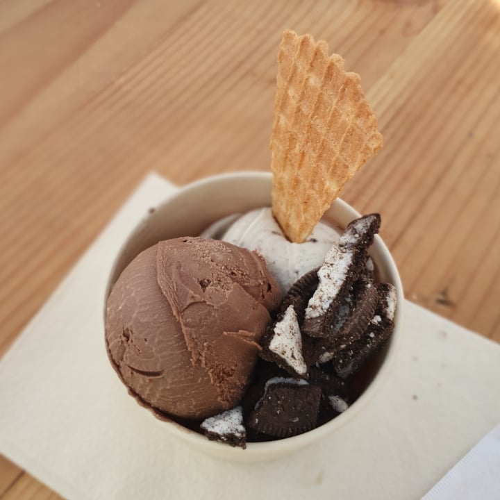 review photo of Ditto Oh-So Oreo And Notella Half And Half Ice Cream shared by @kendrahudson on 16 Jul 2022 - review
