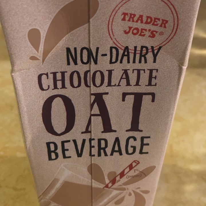 photo of Trader Joe's Non-Dairy Chocolate Oat Beverage shared by @sheckland on  13 Aug 2022 - review