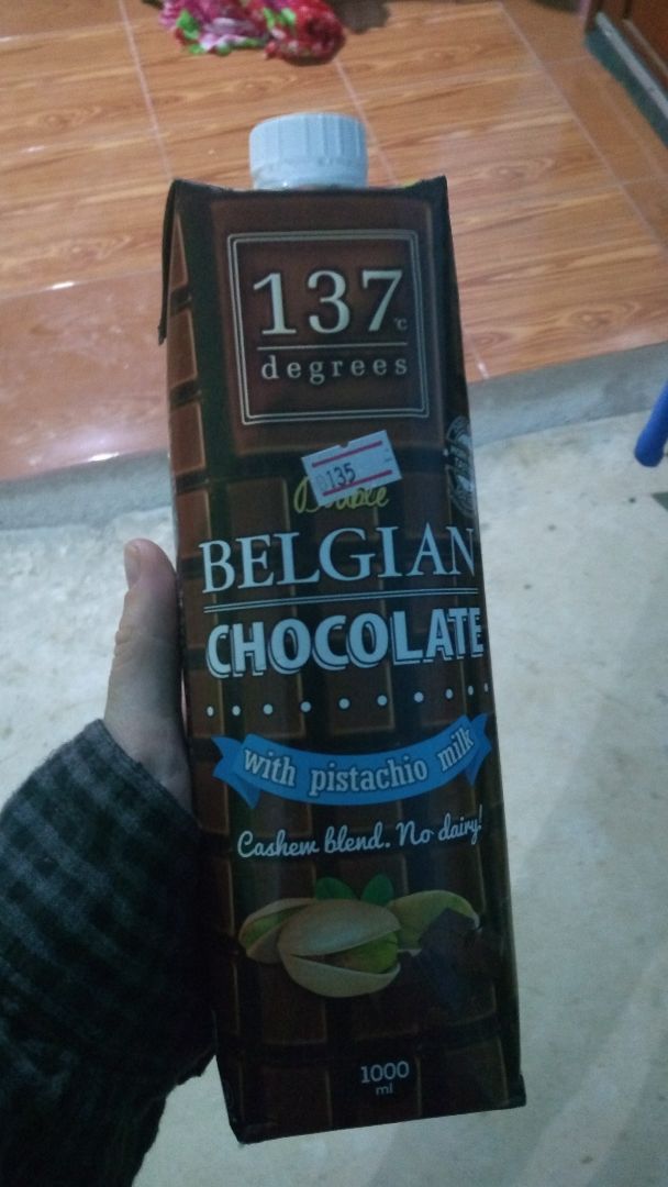 photo of 137 degrees Double Belgian Chocolate with Pistachio Milk shared by @felice on  10 Feb 2020 - review