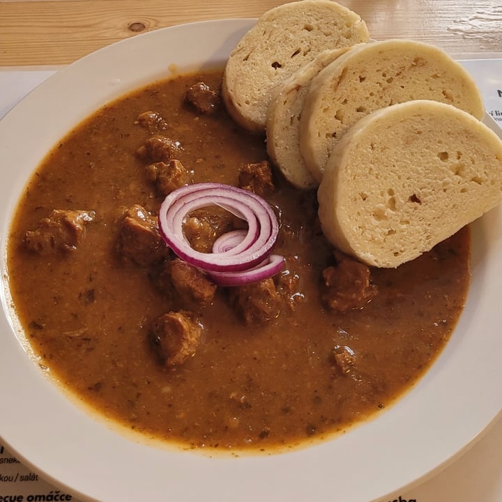 photo of Sociální bistro Střecha Beer Goulash With Dumplings shared by @cherry612 on  25 Jul 2022 - review