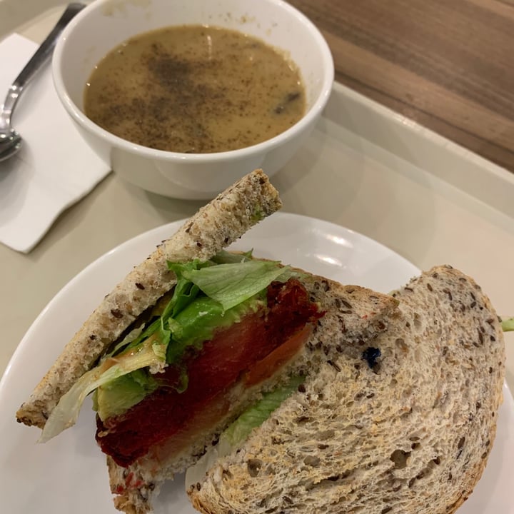 photo of Cedele Bakery Cafe - Tanglin Mall Beetroot avocado sandwich shared by @happyfitvegan on  14 Dec 2020 - review