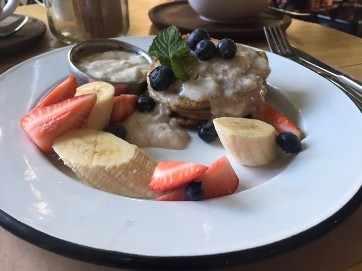 photo of OL'DAYS Coffee and Deli Vegan Pancakes shared by @lauchis on  03 Dec 2019 - review