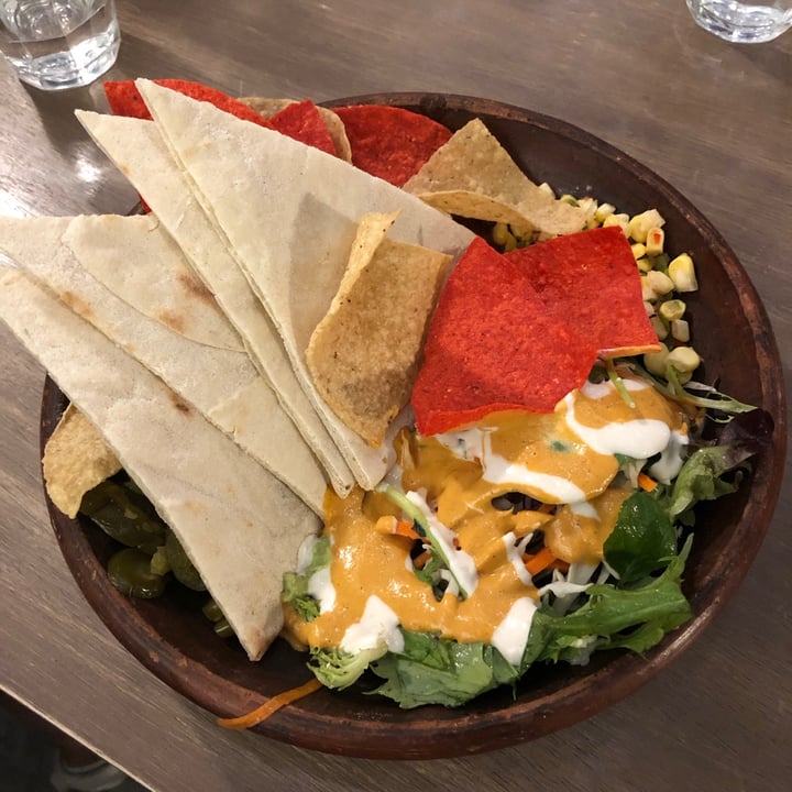 review photo of Genius Central Singapore Mexican Bowl Of Glory shared by @emdothe77 on 13 Apr 2021 - review