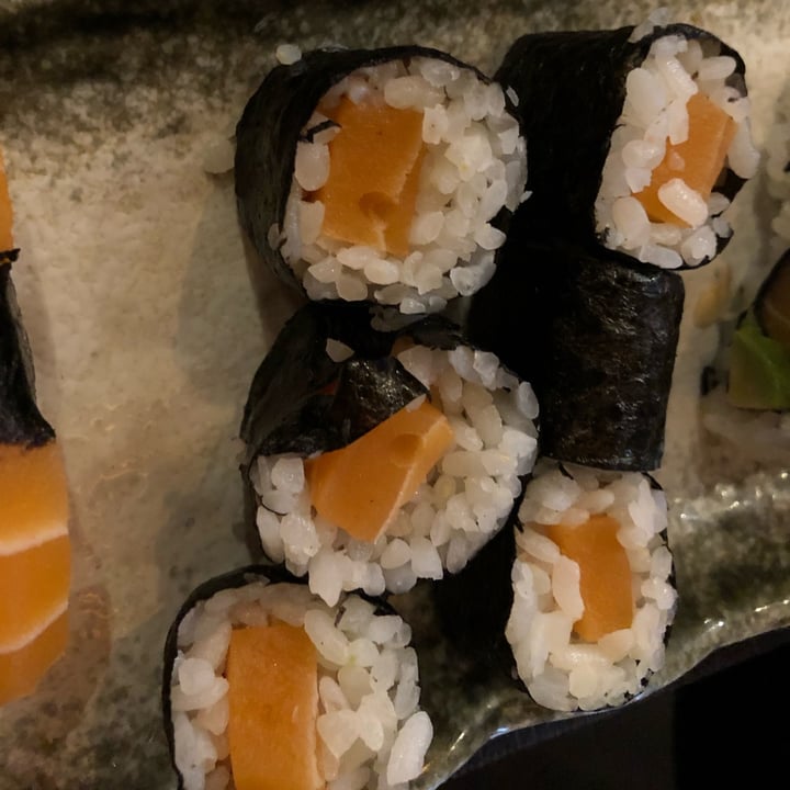 photo of Domò Sushi Hosomaki Salmone Vegan shared by @bebibi on  03 Sep 2022 - review
