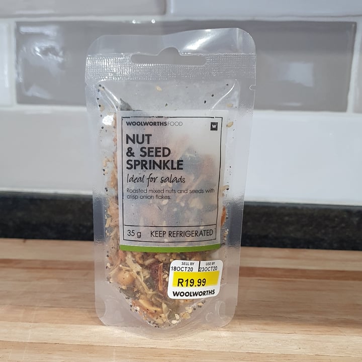 review photo of Woolworths Food Nut & Seed Sprinkle shared by @rozaanfichardt on 04 Oct 2020 - review