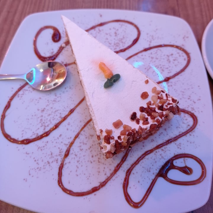 photo of Freedom Cakes Carrot cake shared by @kantaber on  23 Dec 2020 - review