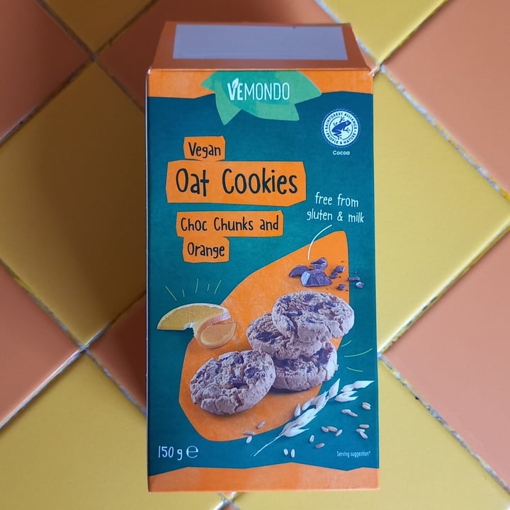 photo of Vemondo  Oat cookies - Choc Chunks and Orange shared by @angeleka on  06 Jul 2022 - review