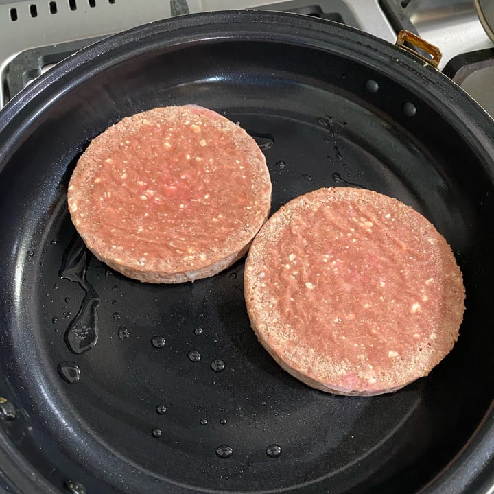 review photo of Impossible Foods Impossible Burger Patties shared by @rociogonzalez on 23 Oct 2021 - review