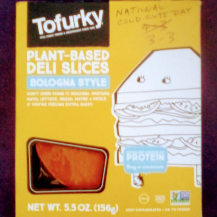 photo of Tofurky Deli Slices Bologna Style shared by @feelideal on  24 Oct 2022 - review