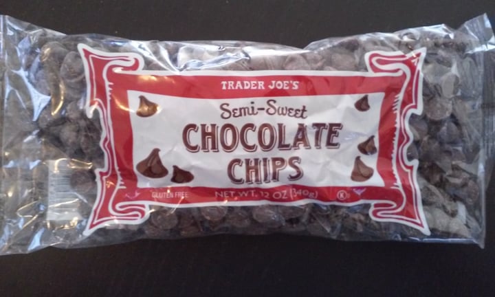 photo of Trader Joe's Chocolate Chips shared by @steveerlsten on  27 Dec 2019 - review