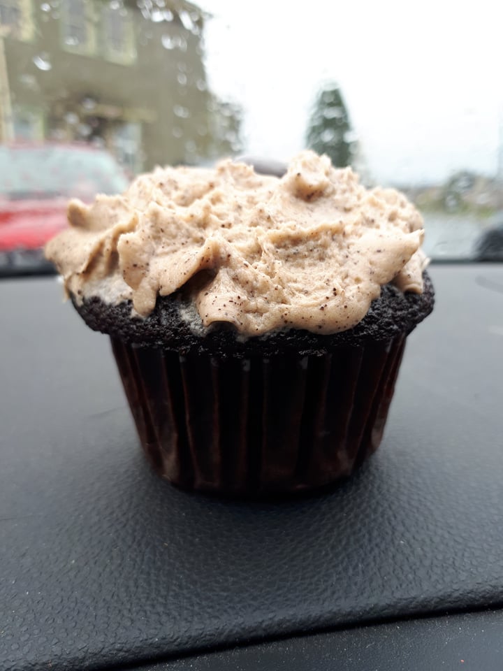 photo of A Wee Cupcakery Vegan and gluten free Chocolate cupcake shared by @sha on  11 Apr 2018 - review