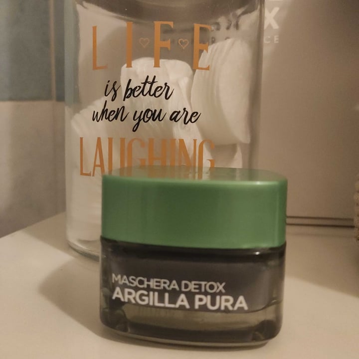 photo of L’Oréal PARiS Maschera detox argilla pura shared by @lauretta86 on  29 Apr 2021 - review