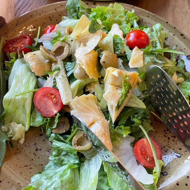 review photo of Mama Mia Artichoke salad shared by @madvegbabe on 06 Mar 2022 - review