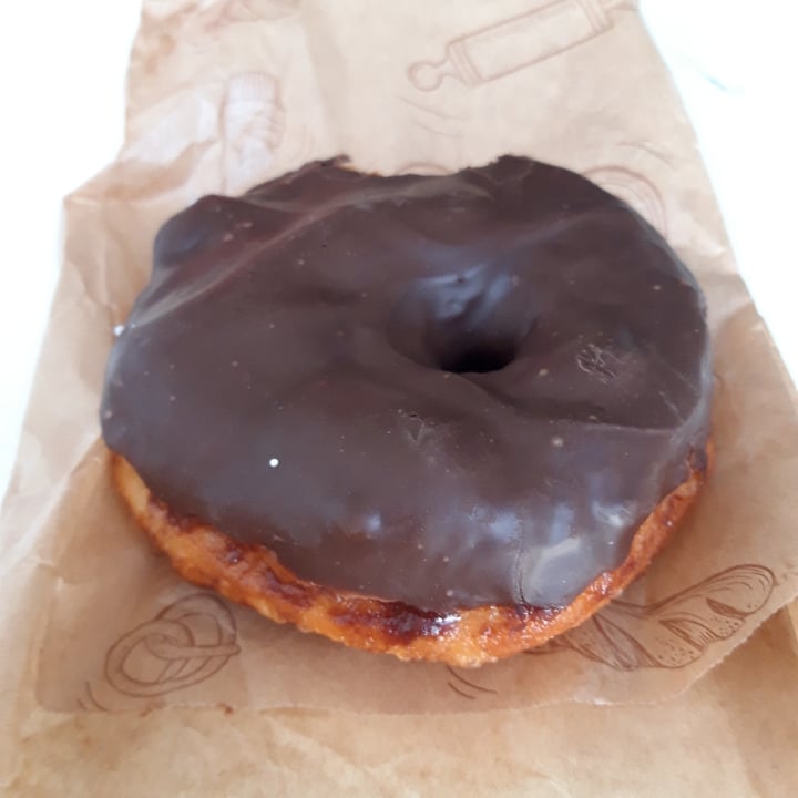 photo of Vegan bombon sin gluten Donut chocolate shared by @catproblems on  21 Dec 2020 - review