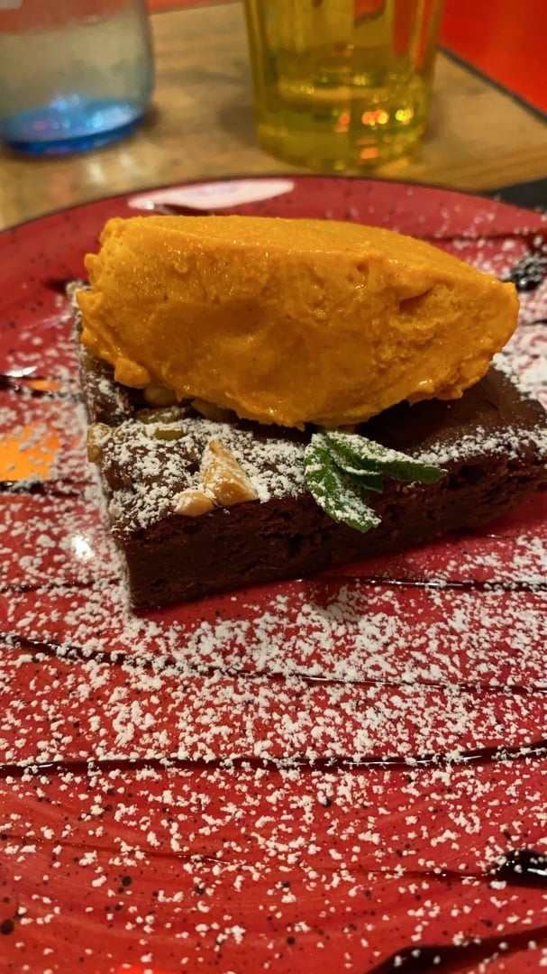 photo of FLORIPA - vegan food & cocktail bar Brownie shared by @pattyfiguerola on  24 Dec 2019 - review