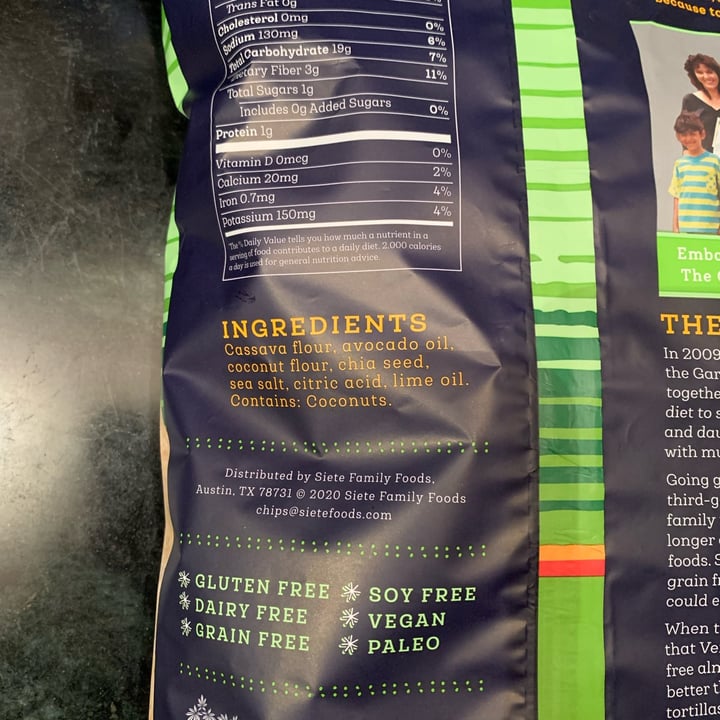 photo of Siete Family Foods Grain Free Tortilla Chips Squeeze of Lime shared by @carolbrittx on  04 Sep 2022 - review