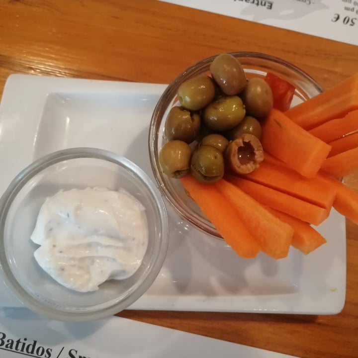 photo of Restaurante Hicuri Art Vegan Alioli con zanahorias shared by @ani16 on  22 Apr 2022 - review