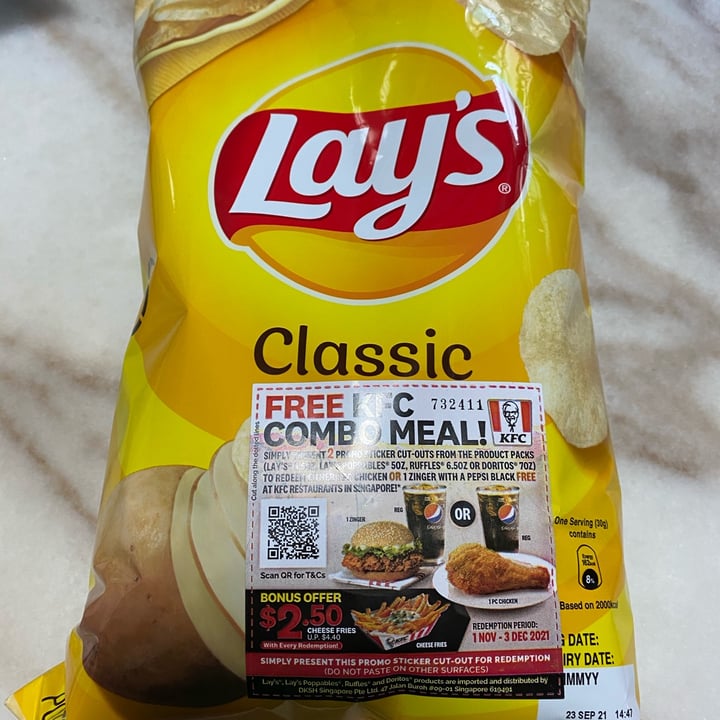 photo of Lay's Classic Potato Chips shared by @piggy-egg on  28 Oct 2021 - review
