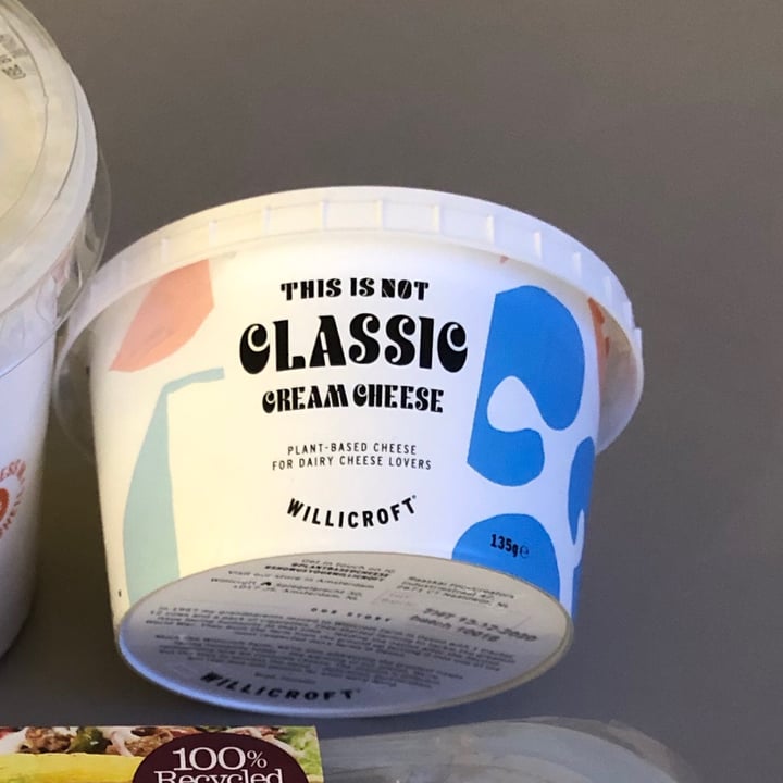 photo of Willicroft This Is Not Classic Cream Cheese shared by @earthlinglucy on  25 Nov 2020 - review