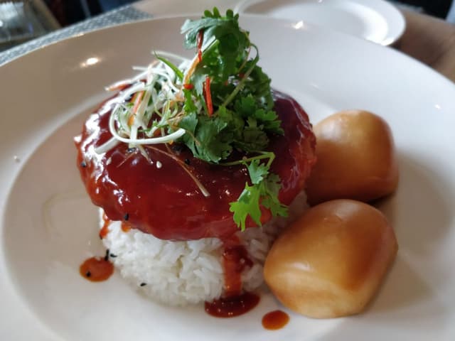 Photo du plat “Omnipork patty with barbecue sauce”