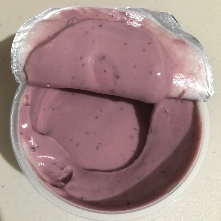 review photo of Silk Alimento fermentado de almendra con frutos rojos. shared by @ishagzz on 16 Apr 2021 - review